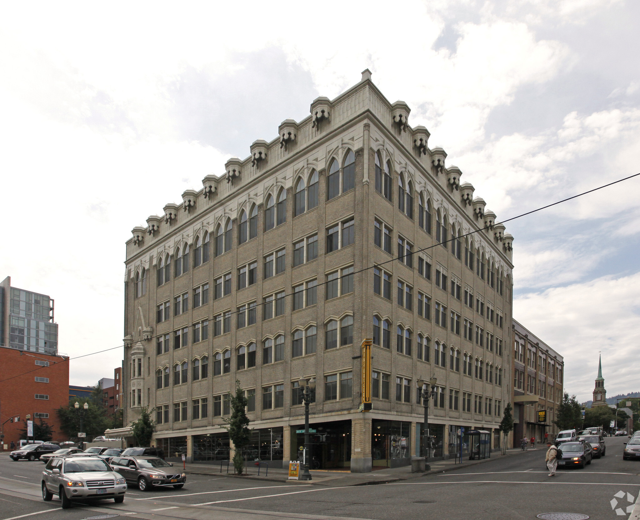 1001-1019 SW 10th Ave, Portland, OR for lease Building Photo- Image 1 of 4