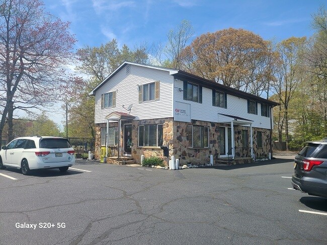 824 Radio Rd, Tuckerton, NJ à louer - Photo du bâtiment - Image 2 de 6