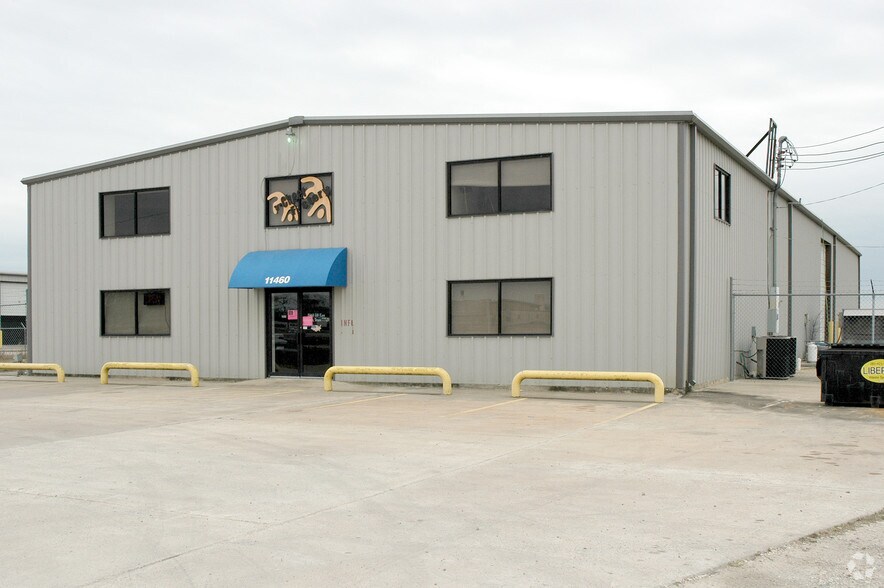 11356 Interstate 10 E, Baytown, TX à louer - Photo principale - Image 1 de 1