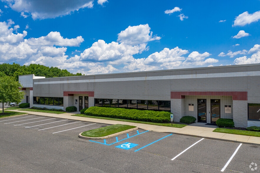 1247 N Church St, Moorestown, NJ for lease - Building Photo - Image 3 of 5