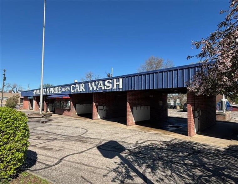 5 Self-Service Car Washes for Sale portefeuille de 5 propriétés à vendre sur LoopNet.ca - Photo principale - Image 3 de 5