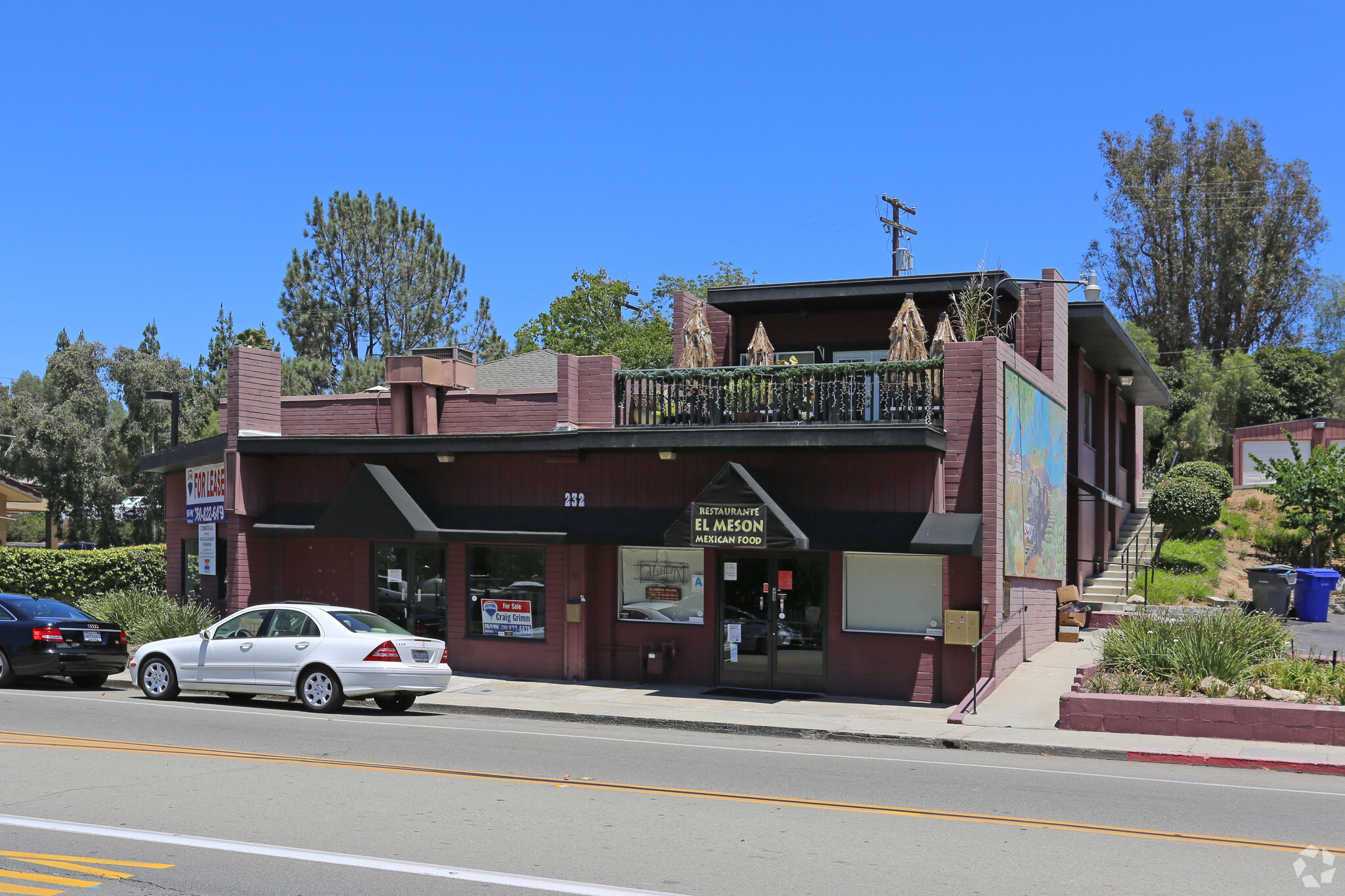 232 S Main Ave, Fallbrook, CA à vendre Photo principale- Image 1 de 1