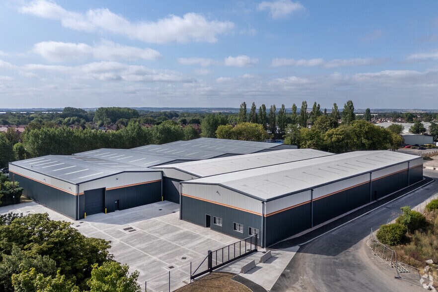 Sinfin Ln, Derby à louer - Photo du bâtiment - Image 1 de 15