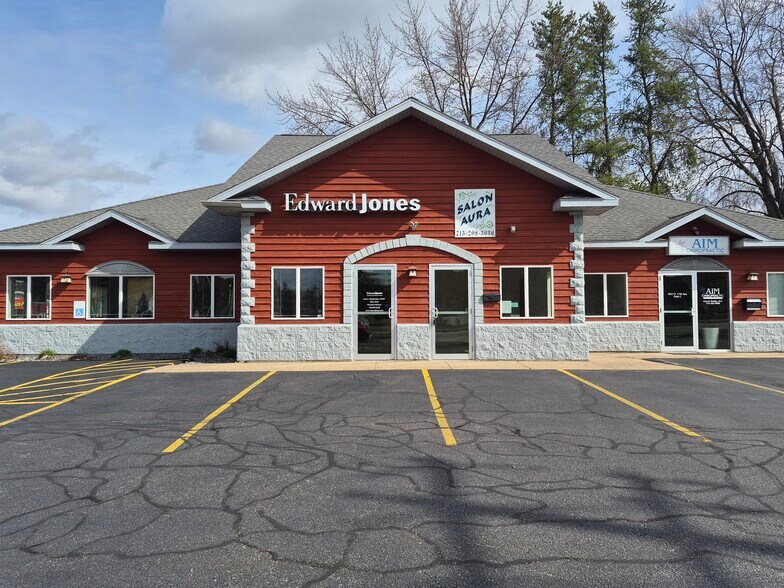 1027 S 17th Ave, Wausau, WI for lease - Building Photo - Image 1 of 4