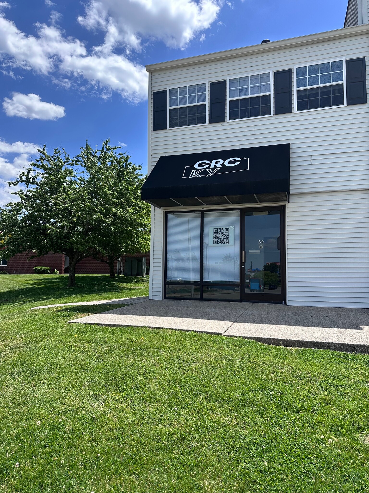 153-154 Patchen Dr, Lexington, KY for lease Building Photo- Image 1 of 5