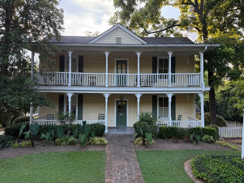 1014 Canton St, Roswell, GA à vendre - Photo du bâtiment - Image 1 de 19