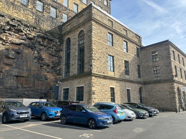 Old Ln, Halifax for lease - Building Photo - Image 3 of 4