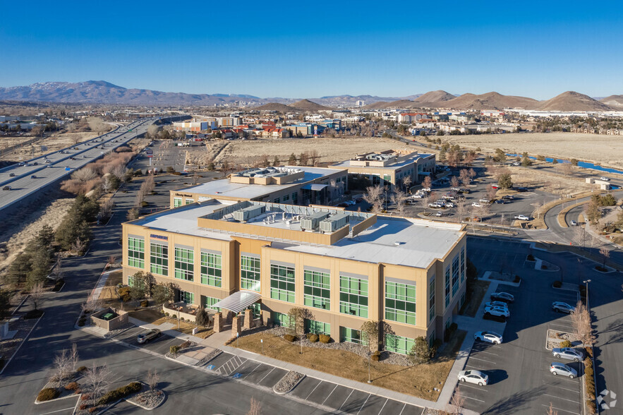 10375 Professional Cir, Reno, NV for sale - Building Photo - Image 1 of 1