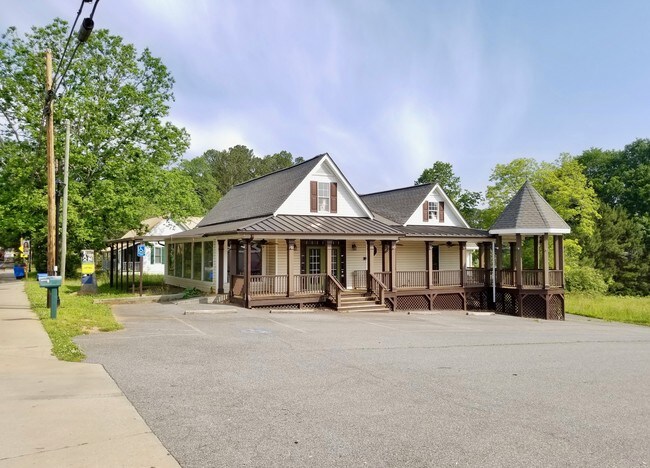 More details for 6874 Reinhardt College Pky, Waleska, GA - Retail for Lease