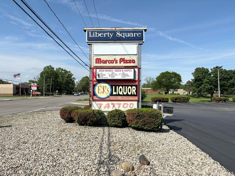 15248-15258 S Dixie Hwy, Monroe, MI à louer - Photo du bâtiment - Image 2 de 3