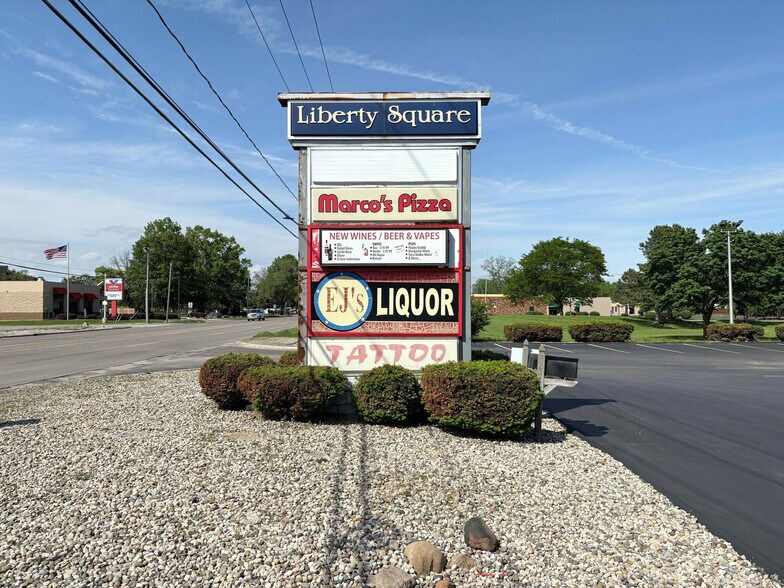 15248-15258 S Dixie Hwy, Monroe, MI à louer - Photo du bâtiment - Image 2 de 3