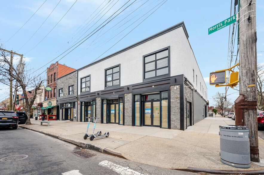 972-978 Morris Park Ave, Bronx, NY à louer - Photo du bâtiment - Image 3 de 5