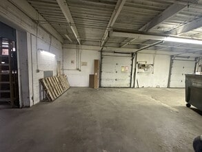 51 S Koweba Ln, Indianapolis, IN for lease Interior Photo- Image 1 of 2