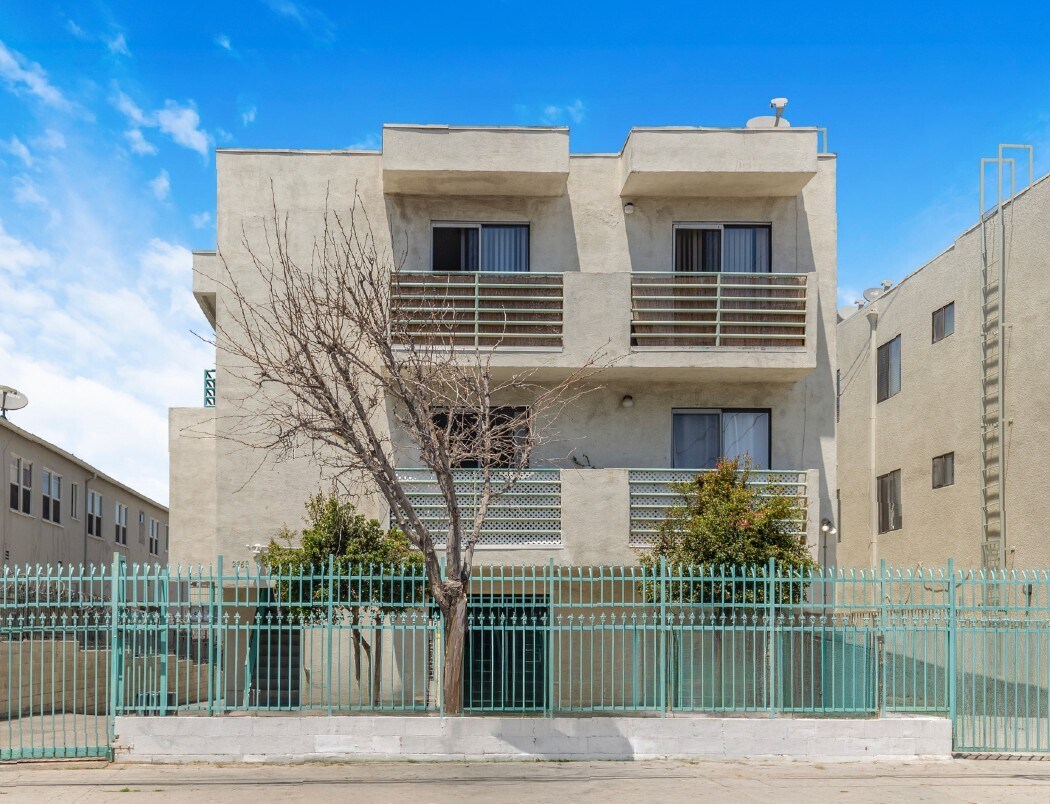 2769 San Marino St, Los Angeles, CA à vendre Photo du bâtiment- Image 1 de 10