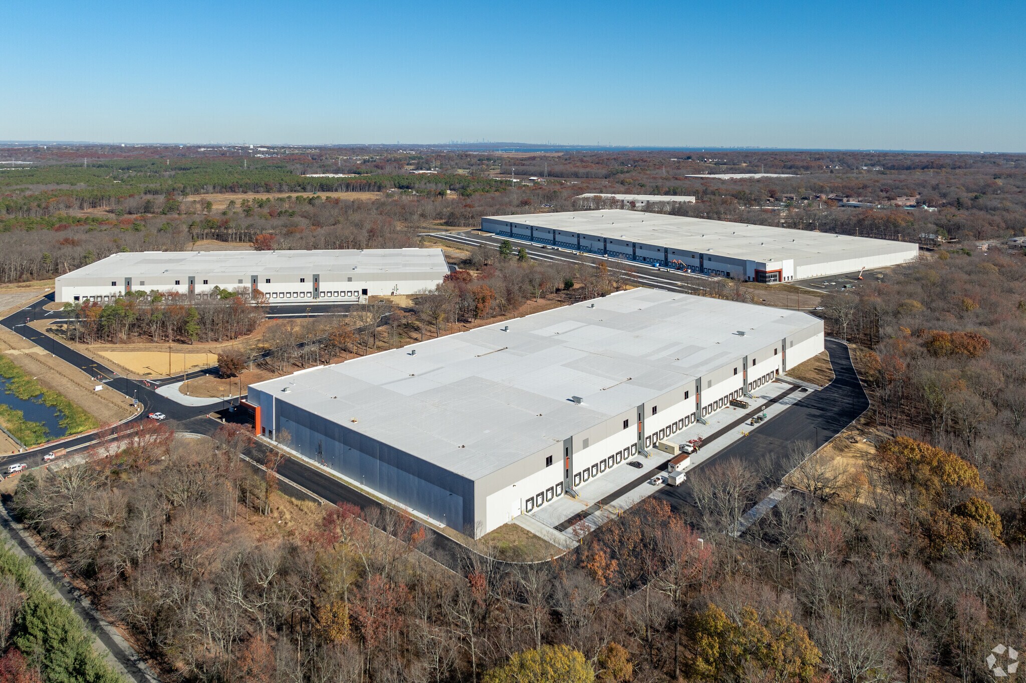Jake Brown Rd, Old Bridge, NJ à louer Photo du bâtiment- Image 1 de 12