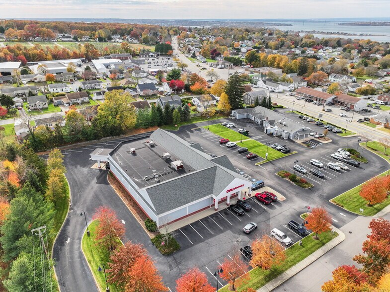 500 Main Rd, Tiverton, RI à vendre - Photo du bâtiment - Image 3 de 9