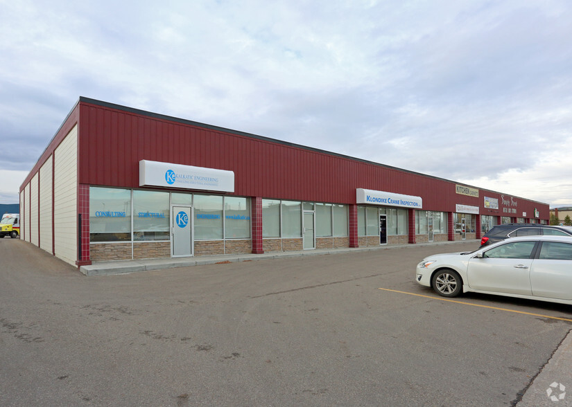 10628-10640 169 St NW, Edmonton, AB for lease - Building Photo - Image 3 of 3