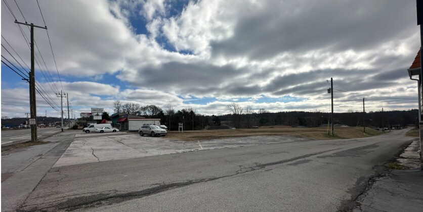 10241 Chapman Hwy, Seymour, TN à vendre - Photo du bâtiment - Image 3 de 5