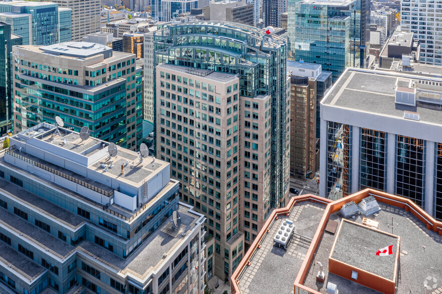 45 O'Connor St, Ottawa, ON à louer - Photo du bâtiment - Image 2 de 19