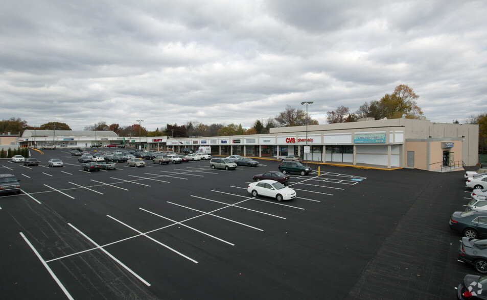 45-103 Cheltenham Ave, Cheltenham, PA à louer - Photo du bâtiment - Image 3 de 6