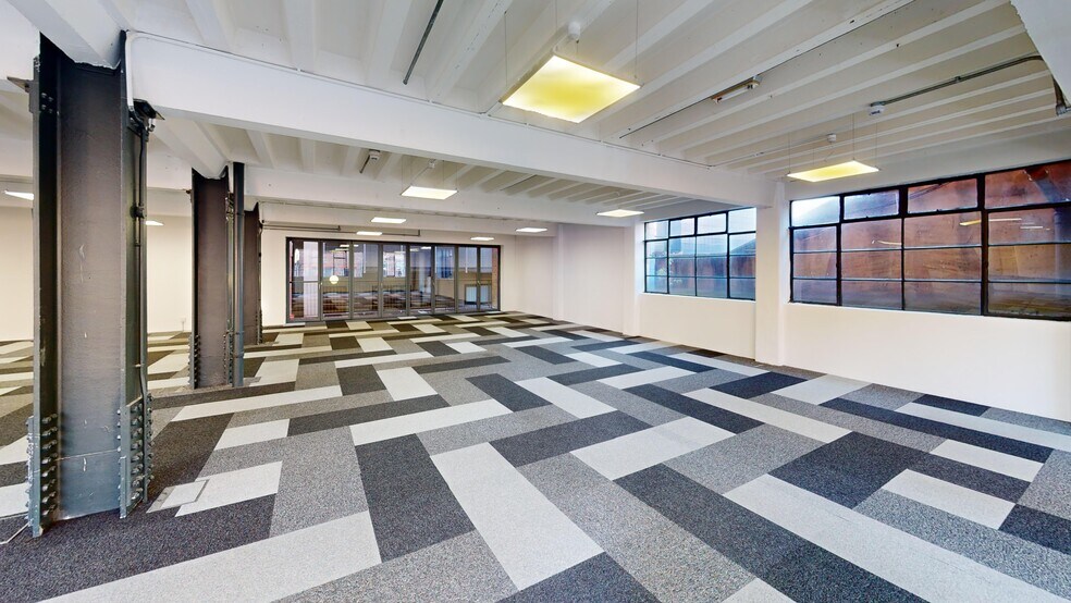 82 Wood St, Liverpool à louer - Photo du bâtiment - Image 2 de 8