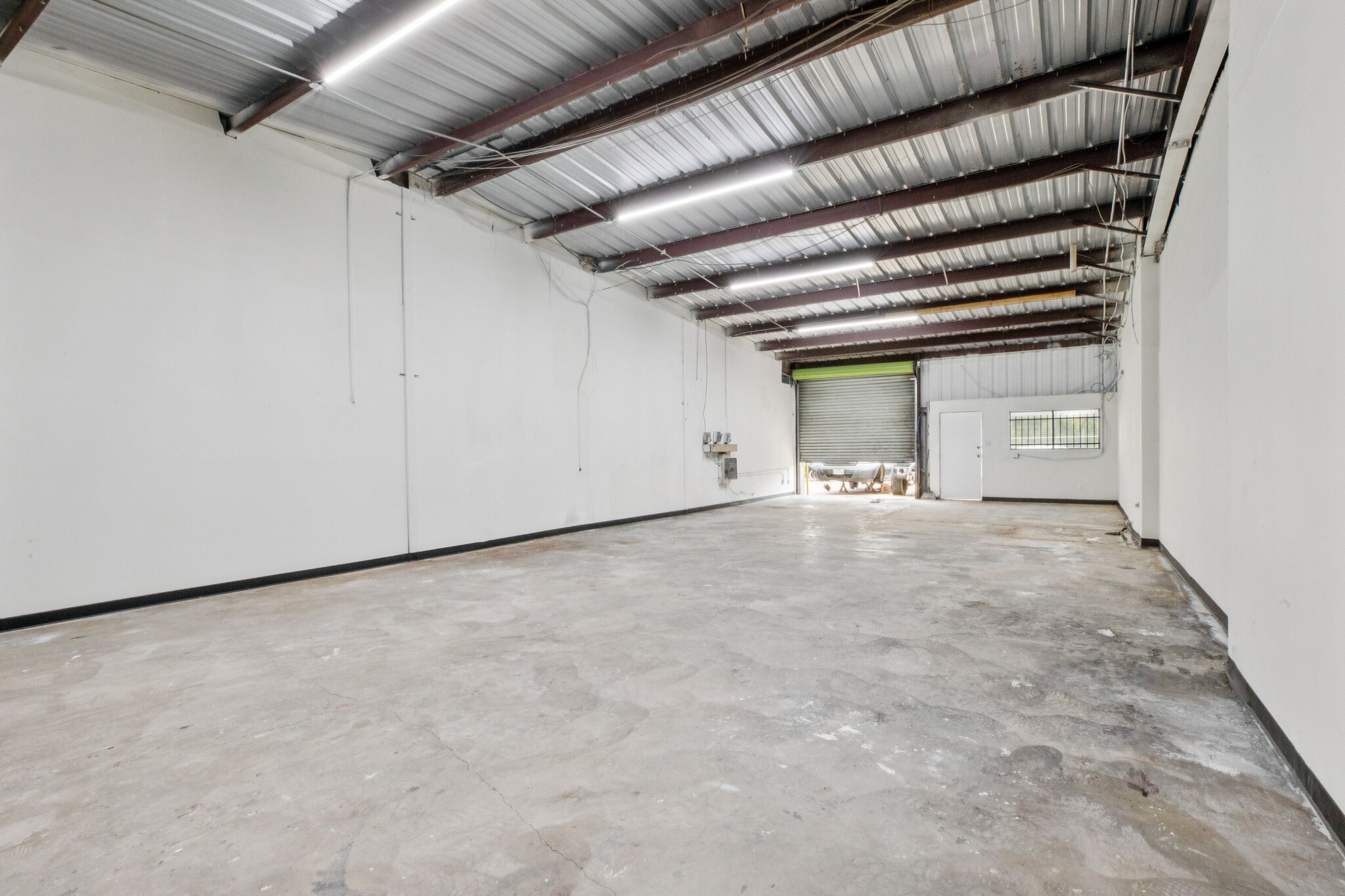 11430 Bissonnet St, Houston, TX for lease Interior Photo- Image 1 of 3