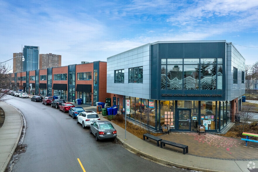 34 Sousa Mendes St, Toronto, ON for sale - Primary Photo - Image 1 of 1