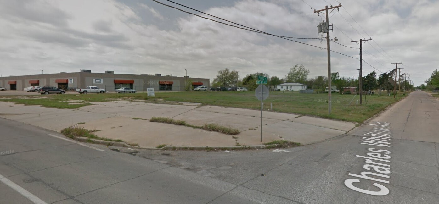 1701 SW 11th St, Lawton, OK à vendre Photo du bâtiment- Image 1 de 4