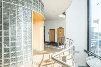 Benton Ln, Newcastle Upon Tyne for lease Interior Photo- Image 1 of 14