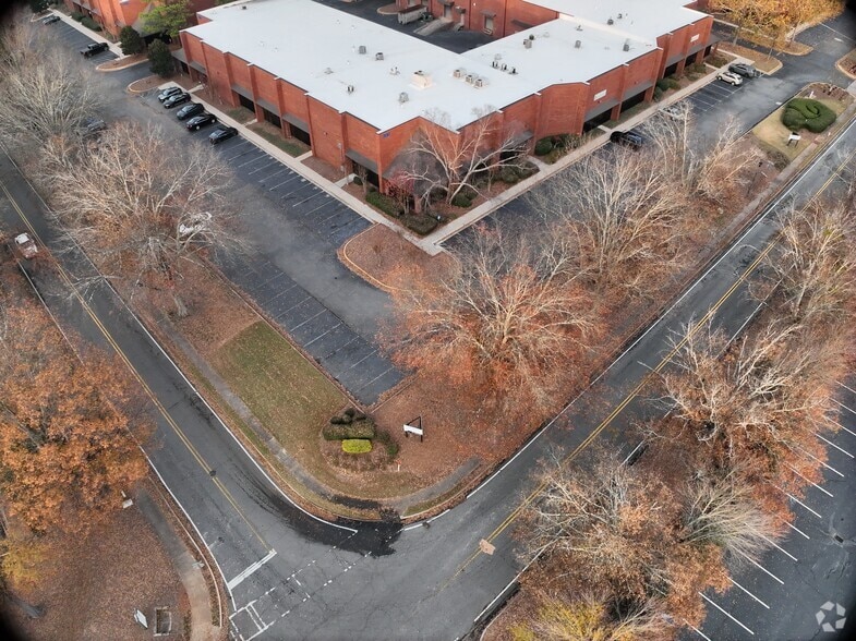 150 Hembree Park Dr, Roswell, GA for lease - Matterport Community - Image 2 of 32