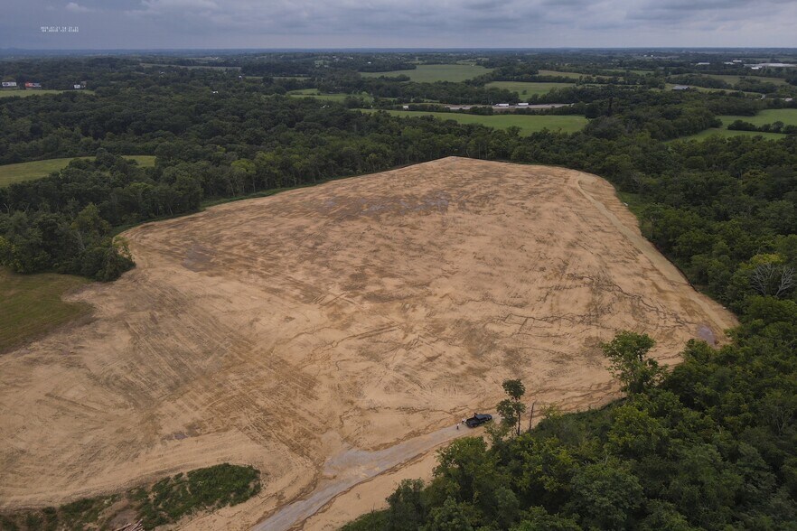 1250 Mayde Rd, Berea, KY à vendre - Photo du bâtiment - Image 3 de 10