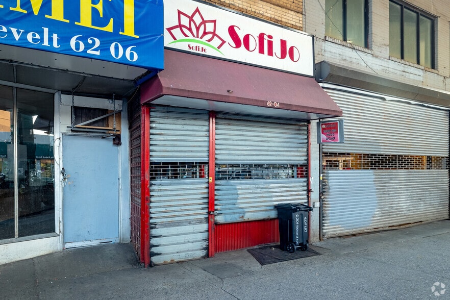 6204 Roosevelt Ave, Flushing, NY for lease - Building Photo - Image 3 of 3