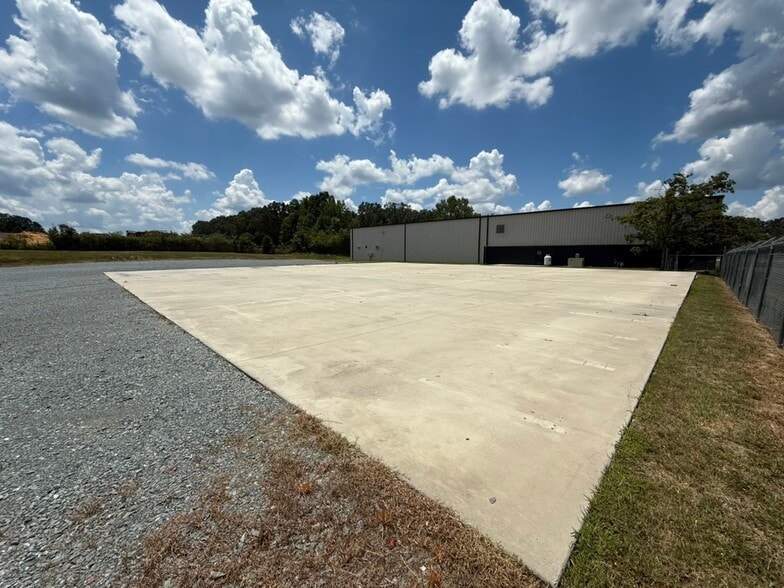 Westwood Industrial Dr, Monroe, NC à louer - Photo du bâtiment - Image 3 de 3