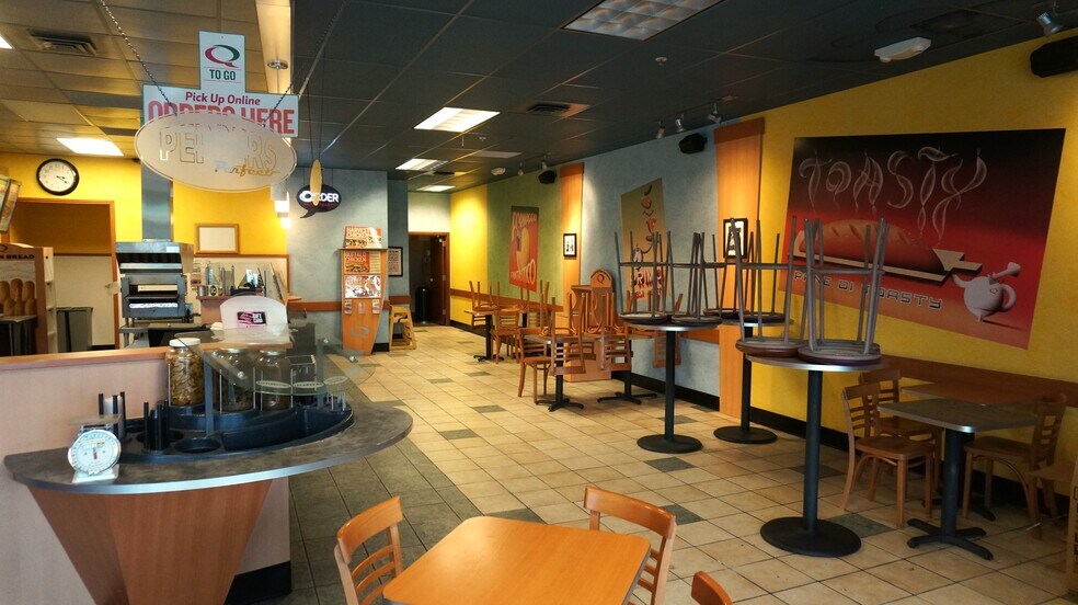 801 W Davis St, Cle Elum, WA for lease - Interior Photo - Image 3 of 7