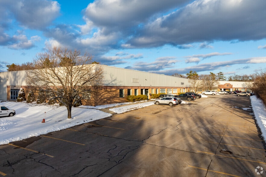 40 Kenwood Cir, Franklin, MA for lease - Primary Photo - Image 1 of 4