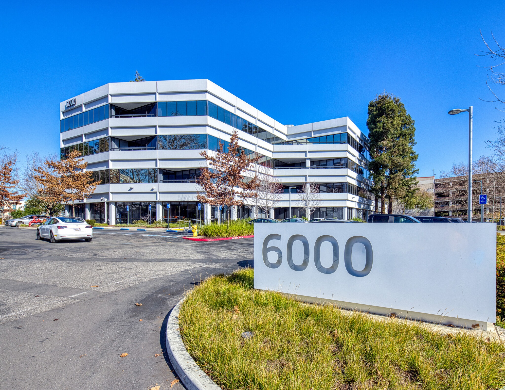 6000 Stoneridge Mall Rd, Pleasanton, CA for lease Building Photo- Image 1 of 14