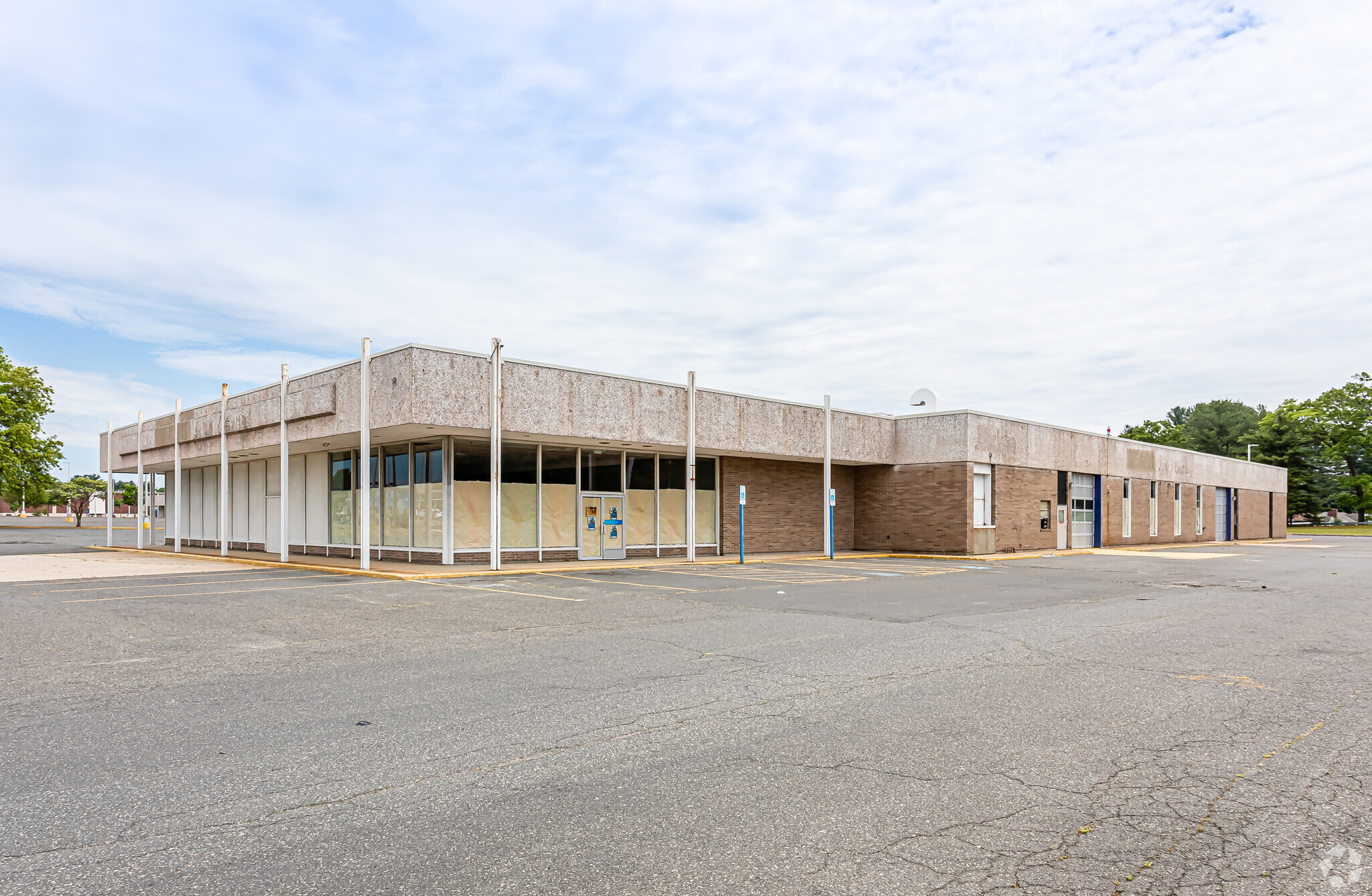 1655 Boston Rd, Springfield, MA for sale Primary Photo- Image 1 of 1