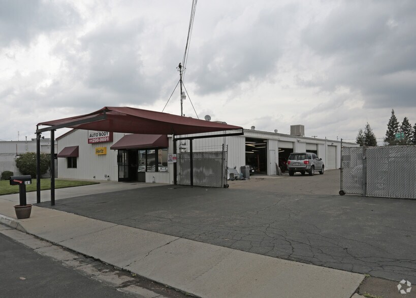 361 N Minnewawa Ave, Clovis, CA for sale - Primary Photo - Image 1 of 13