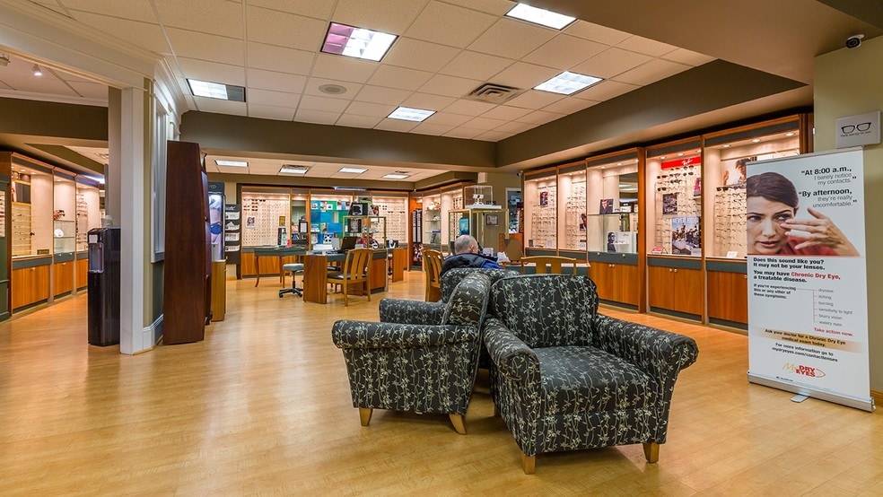 385 Prospect Ave, Hackensack, NJ for lease - Lobby - Image 3 of 5