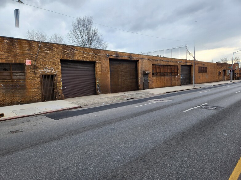 1882-1912 Atlantic Ave, Brooklyn, NY for lease - Building Photo - Image 2 of 3