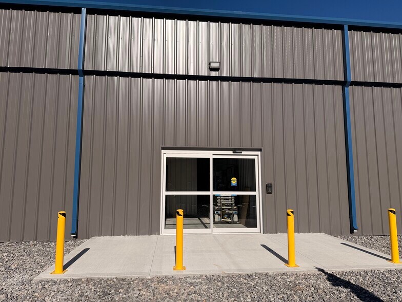 2245 Boyds Creek Hwy, Sevierville, TN à vendre - Photo du bâtiment - Image 2 de 56