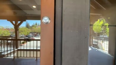 28200 Hwy 189, Lake Arrowhead, CA à louer - Vidéo sur l’inscription commerciale 