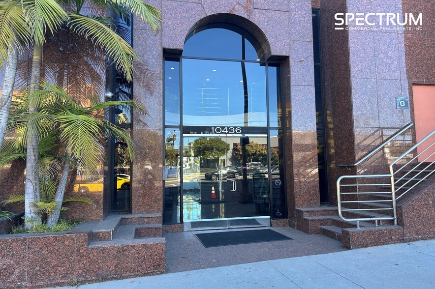 10436 Santa Monica Blvd, Los Angeles, CA for lease - Building Photo - Image 2 of 4
