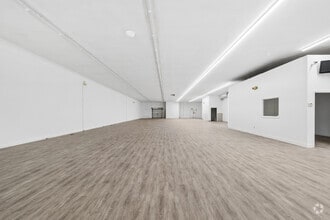 529 E Belvedere Ave, Baltimore, MD for lease Interior Photo- Image 2 of 6