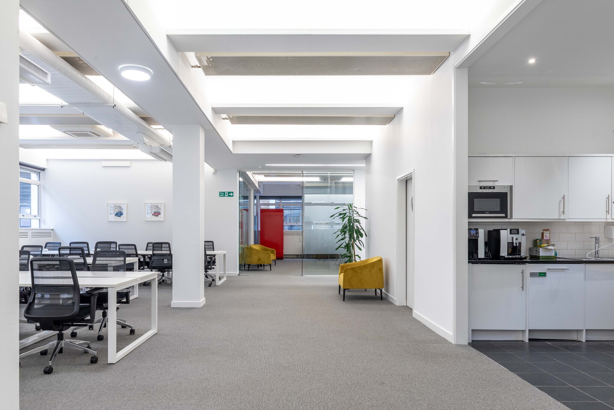 11 Hills Pl, Londres à louer Photo intérieure- Image 1 de 7