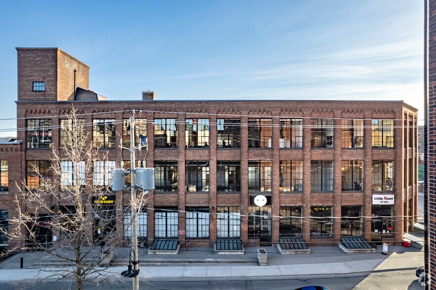 161 Liberty St, Toronto, ON à louer - Photo du bâtiment - Image 3 de 6