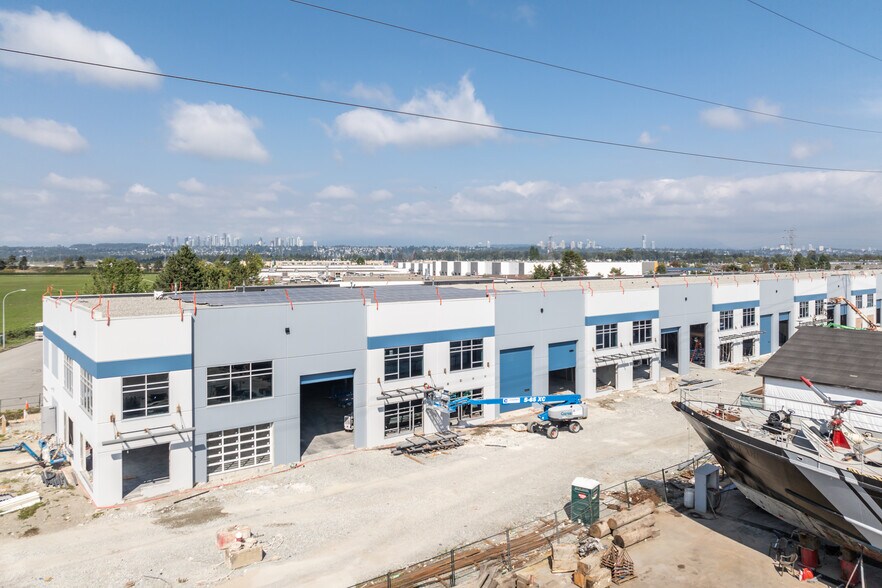 6811 Graybar Rd, Richmond, BC à louer - Photo de construction - Image 3 de 3