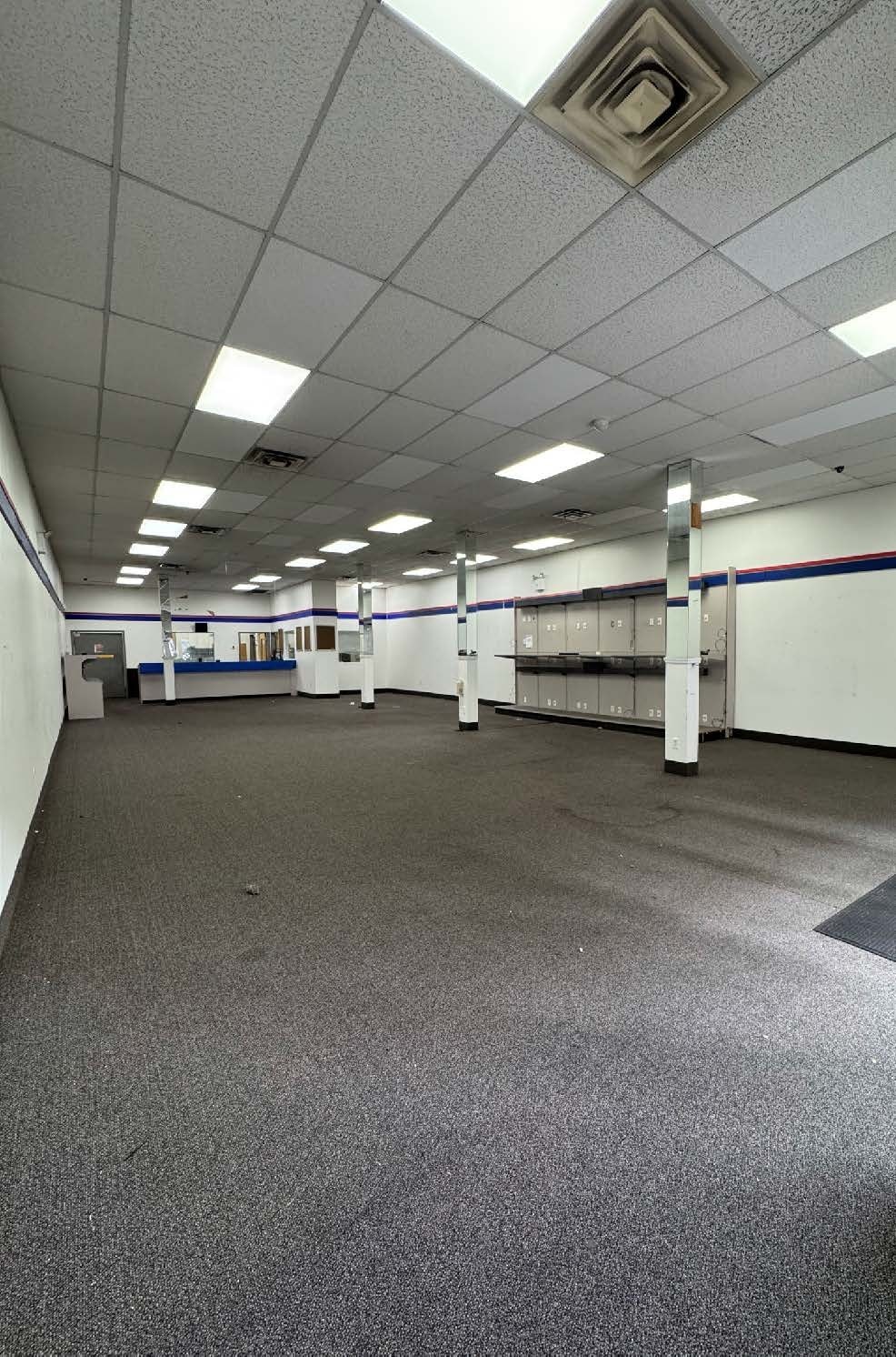 519 W 207th St, New York, NY for lease Interior Photo- Image 1 of 5