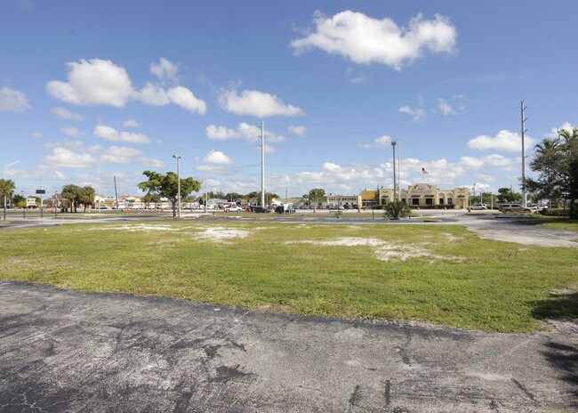 Plus de détails pour 2100 S State Road 7, Miramar, FL - Terrain à vendre