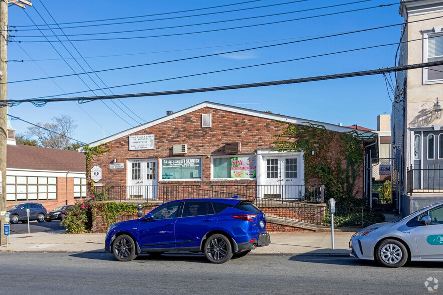 626 McLean Ave, Yonkers, NY à vendre - Photo du bâtiment - Image 2 de 11